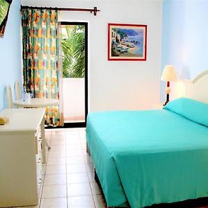 Habitación con Cama King